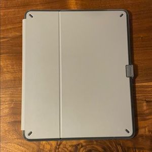 Speck iPad Pro 12.9 case